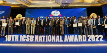 কর্পোরেট গভর্নেন্স এক্সিলেন্স অ্যাওয়ার্ড প্রদান করল আইসিএসবি