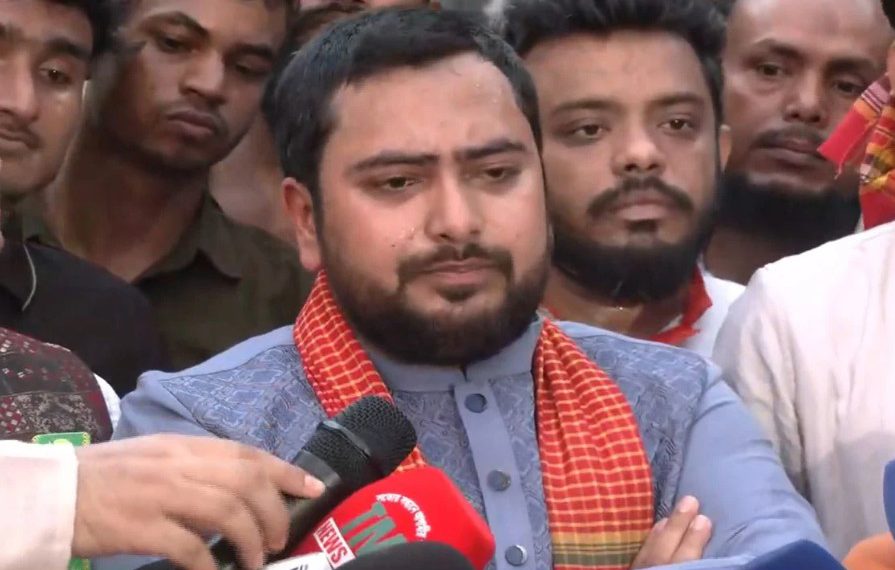 সরকারকে জনগণের বকেয়া পরিশোধের আহ্বান নাহিদ ইসলামের