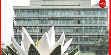 আমদানি বাড়া ও রপ্তানি কমায় বাণিজ্যঘাটতি বেড়ে ১৭ বিলিয়ন ডলারের কাছাকাছি