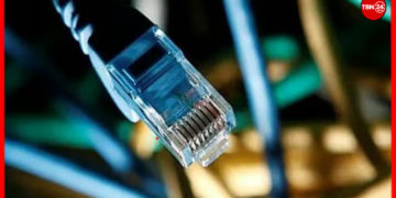 সাবমেরিন কেবলের রক্ষণাবেক্ষণ: তিন দিন ইন্টারনেটে ধীরগতি হতে পারে