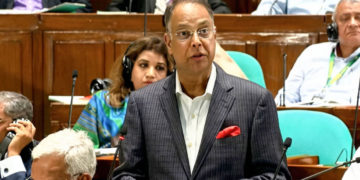 সংসদে বিদ্যুৎ, জ্বালানি ও খনিজসম্পদমন্ত্রী ইকবাল হাসান মাহমুদ টুকু।